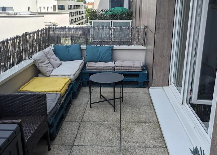 Comfortable Near Transport Apartament Lyon